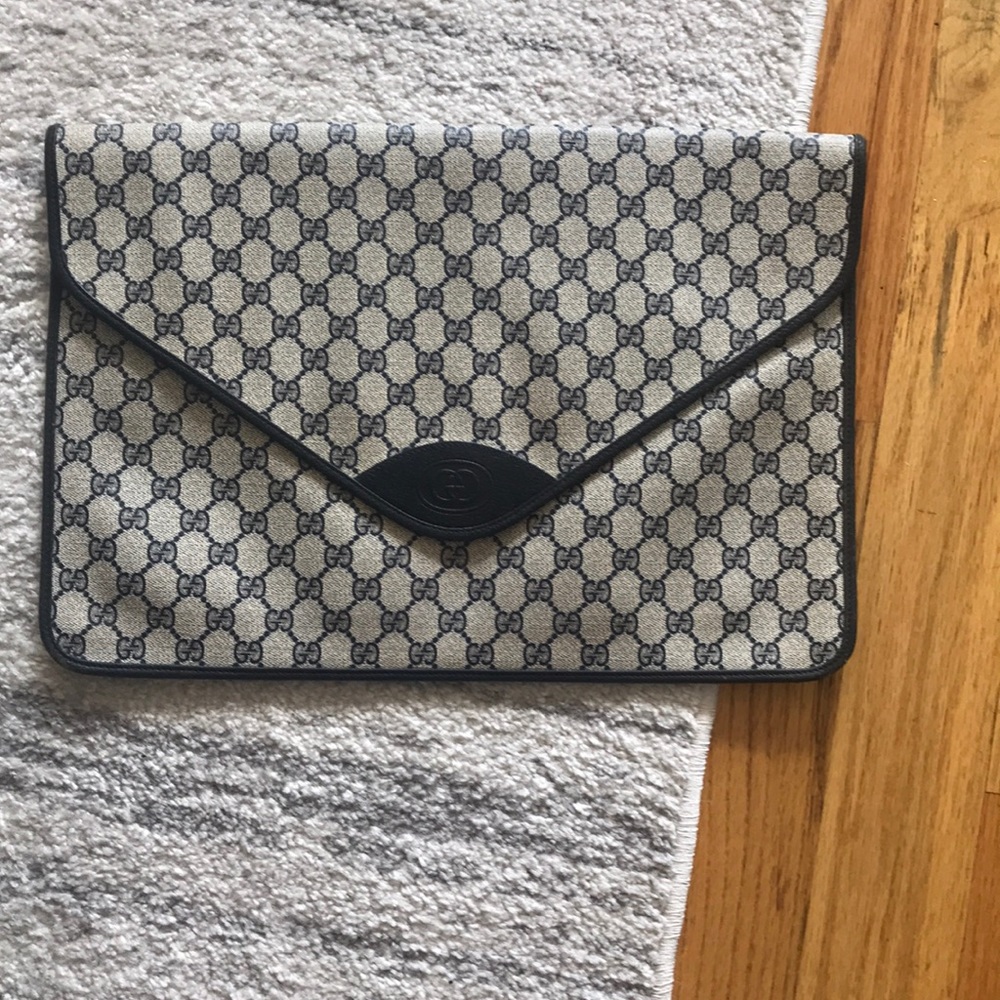 Vintage Gucci briefcase . - Picture 1 of 5